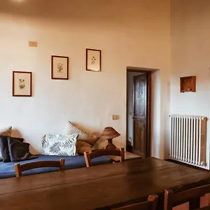  Alloggio per agriturismo Bio-agriturismo La Ginestra Italia